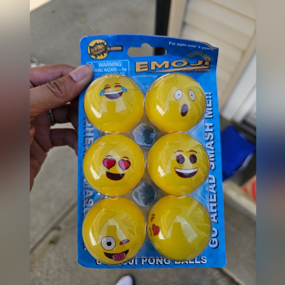NIB Emoji Ping Pong Balls